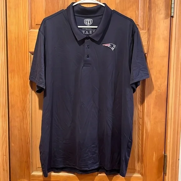UTS men’s New England patriots short sleeve polo size xlarge. - Picture 2 of 8